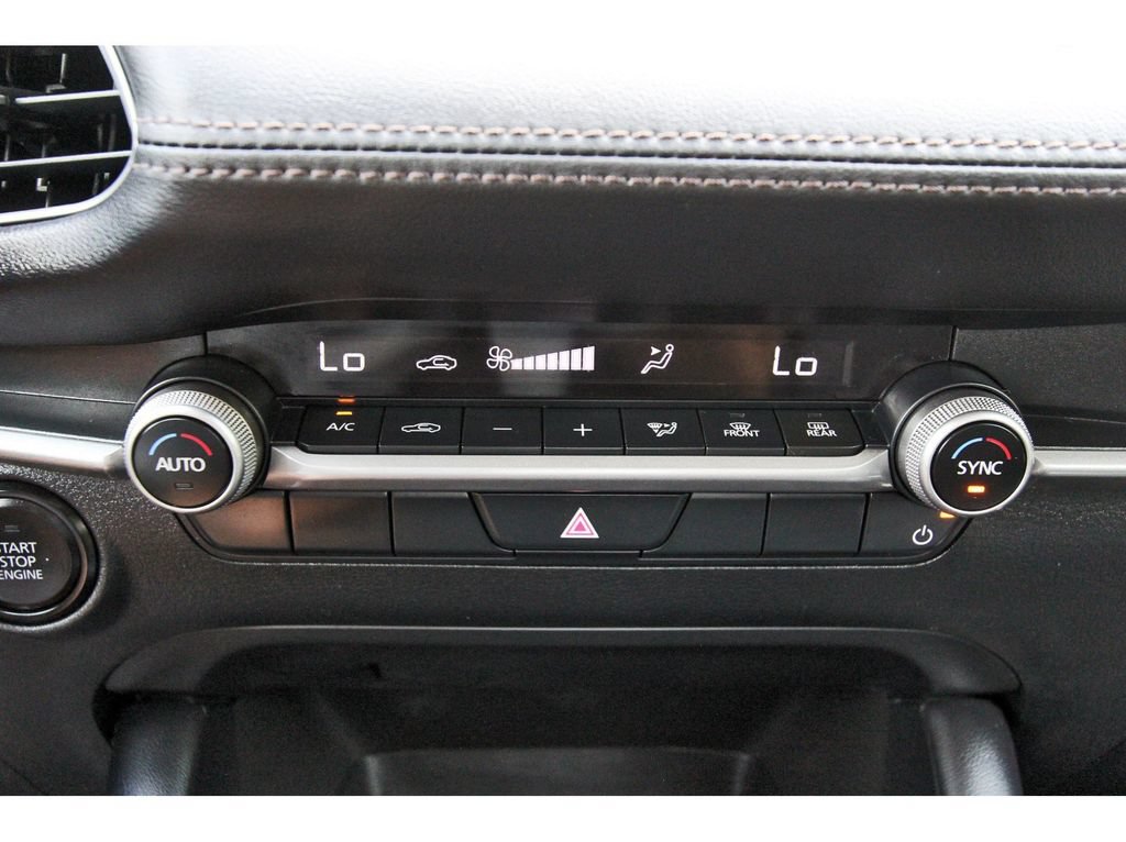 Used 2024 MAZDA MAZDA3 s FWD image 25