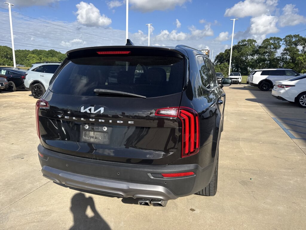 Certified 2022 Kia Telluride SX image 19