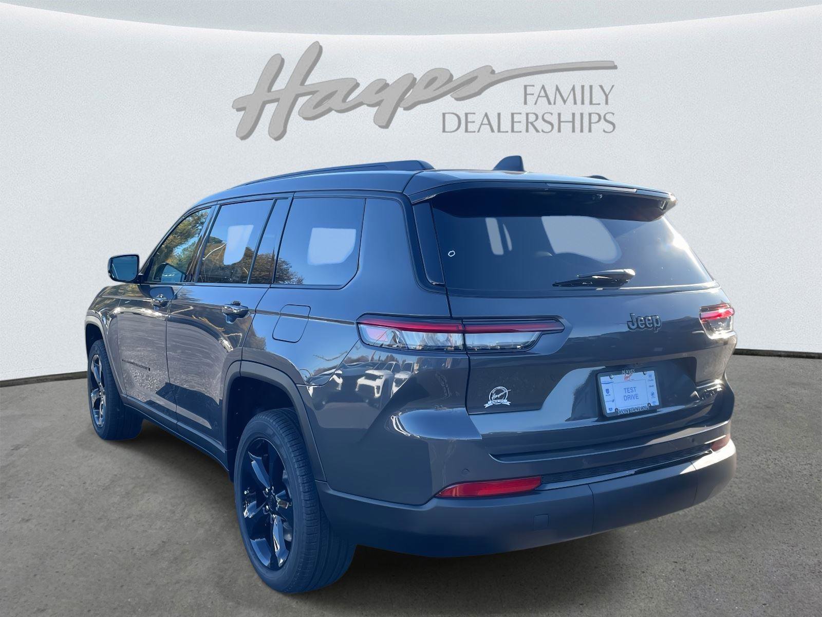 New 2025 Jeep Grand Cherokee L Limited image 24