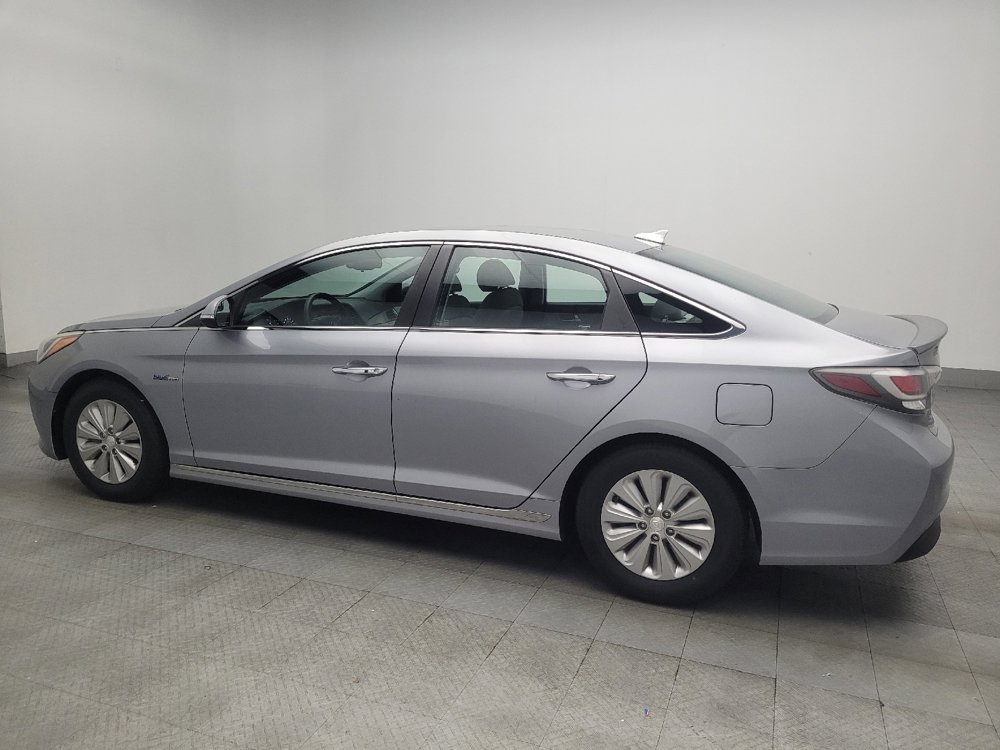 Used 2016 Hyundai Sonata SE image 3