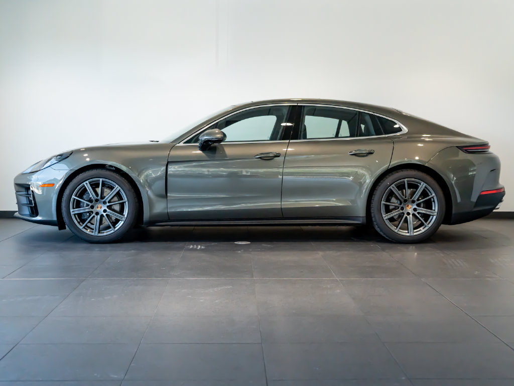 New 2026 Porsche Panamera 4 AWD/4WD image 2