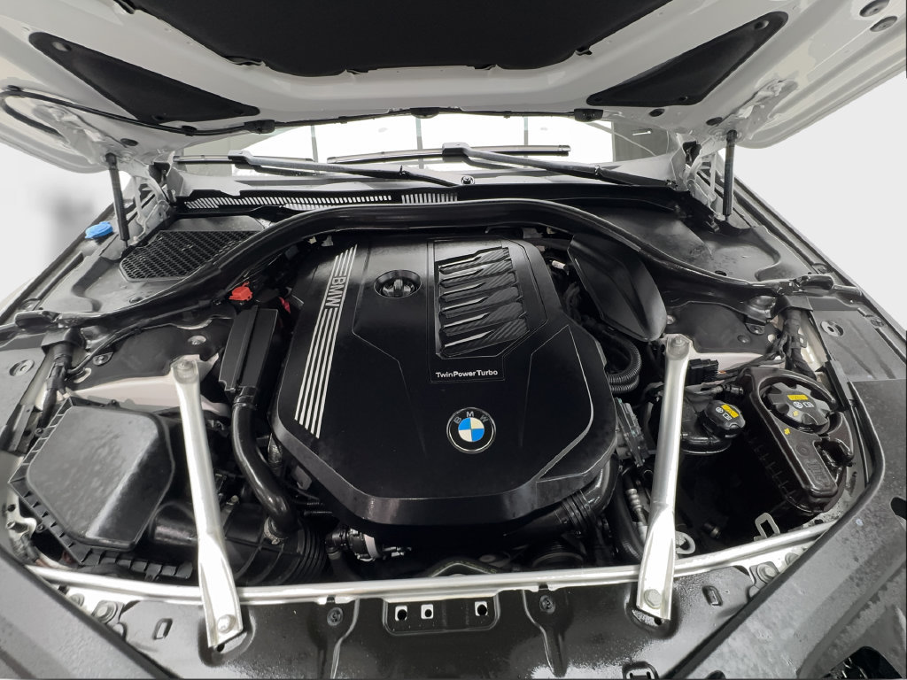 Used 2022 BMW 840i Gran Coupe RWD image 19