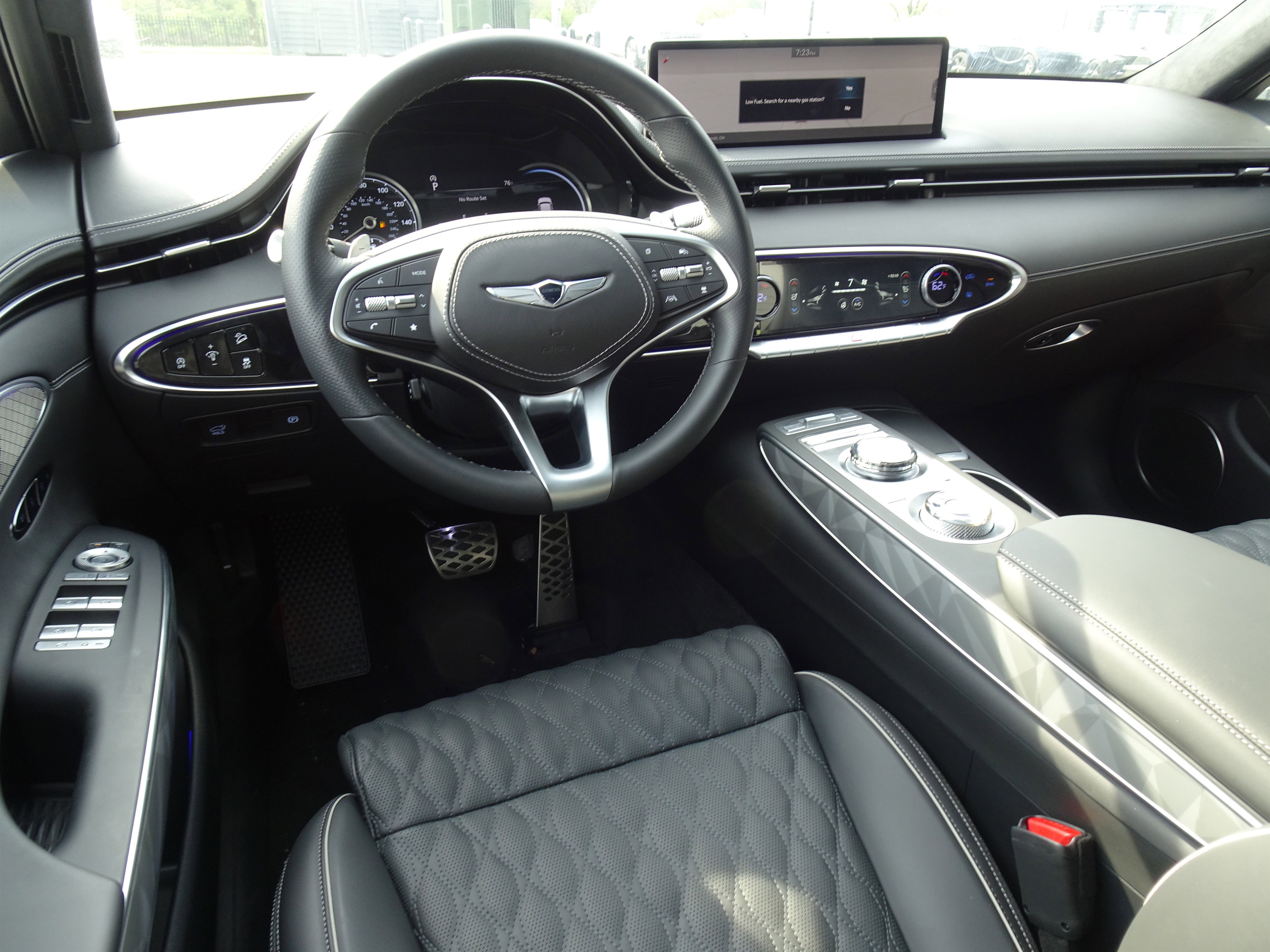 New 2025 Genesis GV70 3.5T Sport w/ Sport Advanced Package image 12