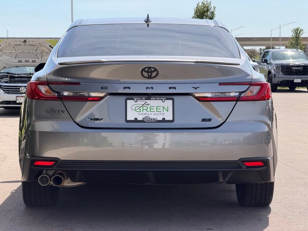 Used 2026 Toyota Camry SE FWD image 8