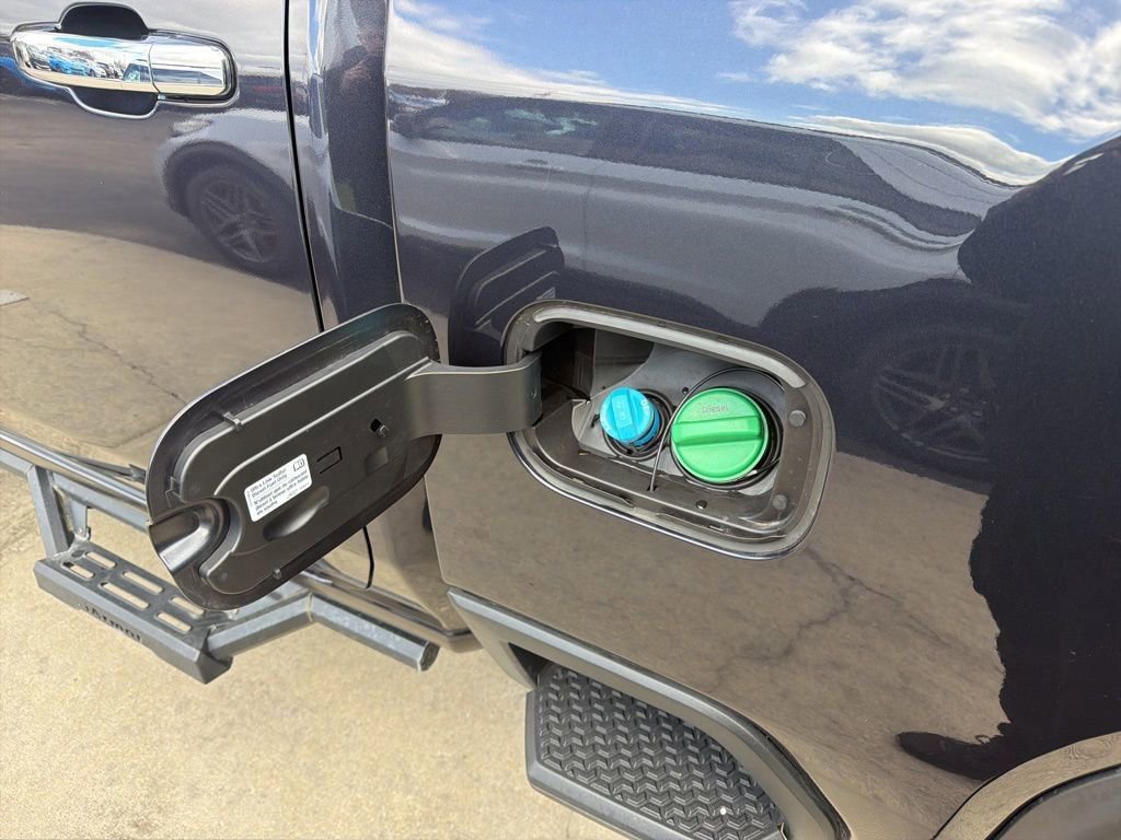 Used 2025 GMC Sierra 2500 SLT AWD/4WD image 45