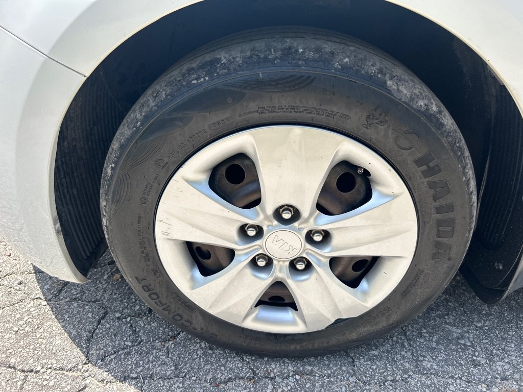 Used 2016 Kia Forte LX FWD image 20