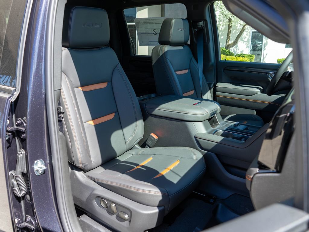 New 2026 GMC Sierra 3500 AT4 w/ AT4 Premium Plus Package AWD/4WD image 9