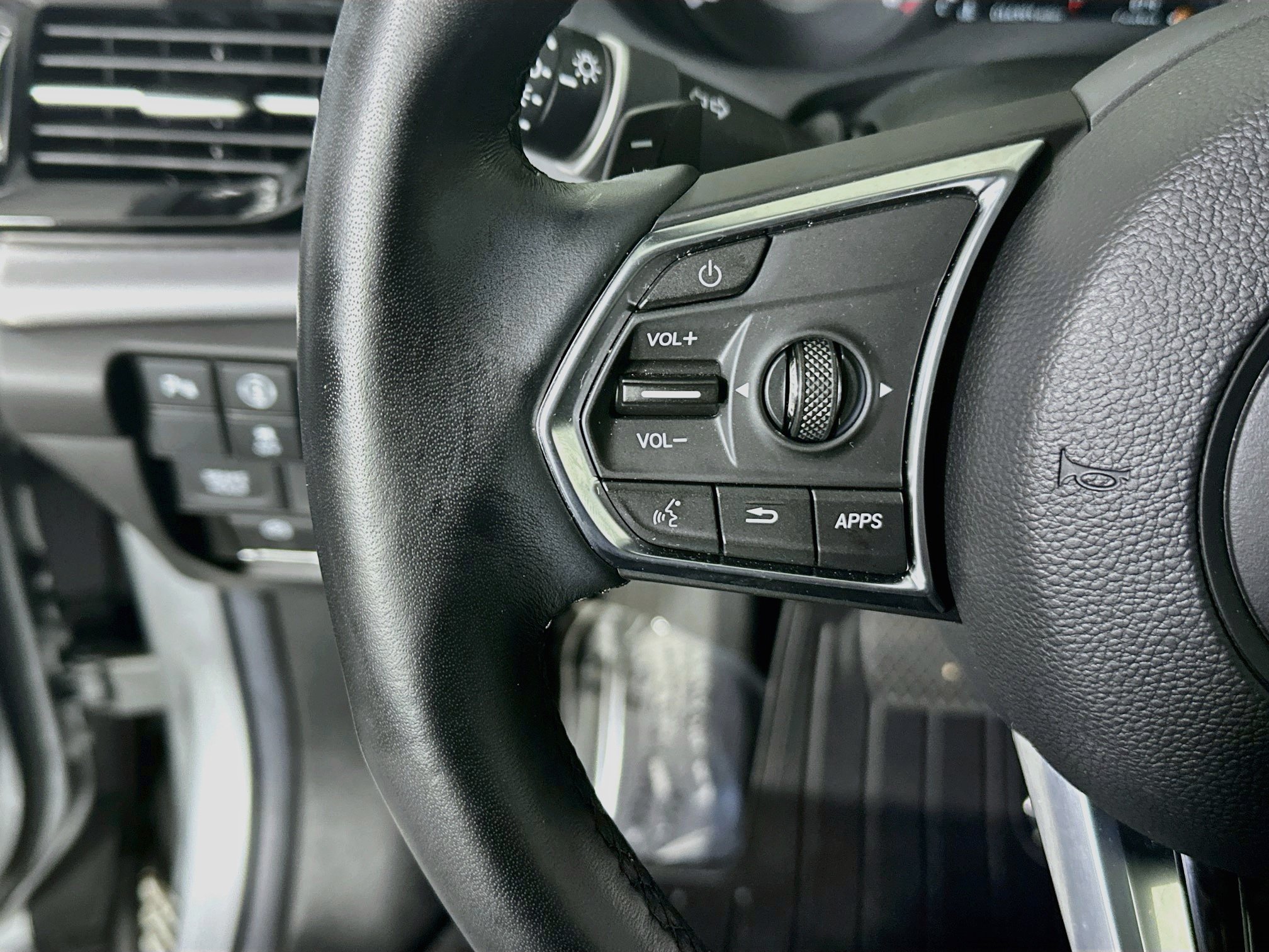 Used 2025 Acura RDX w/ Technology Package AWD/4WD image 16
