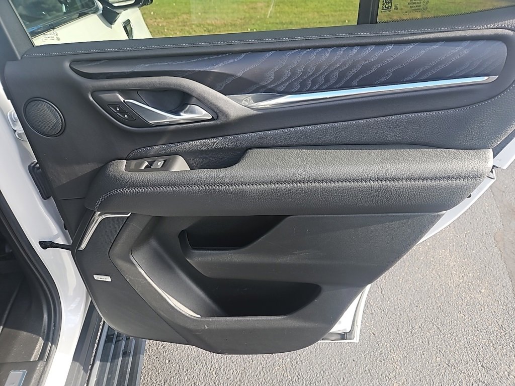 Used 2022 GMC Yukon Denali w/ Denali Premium Package image 33