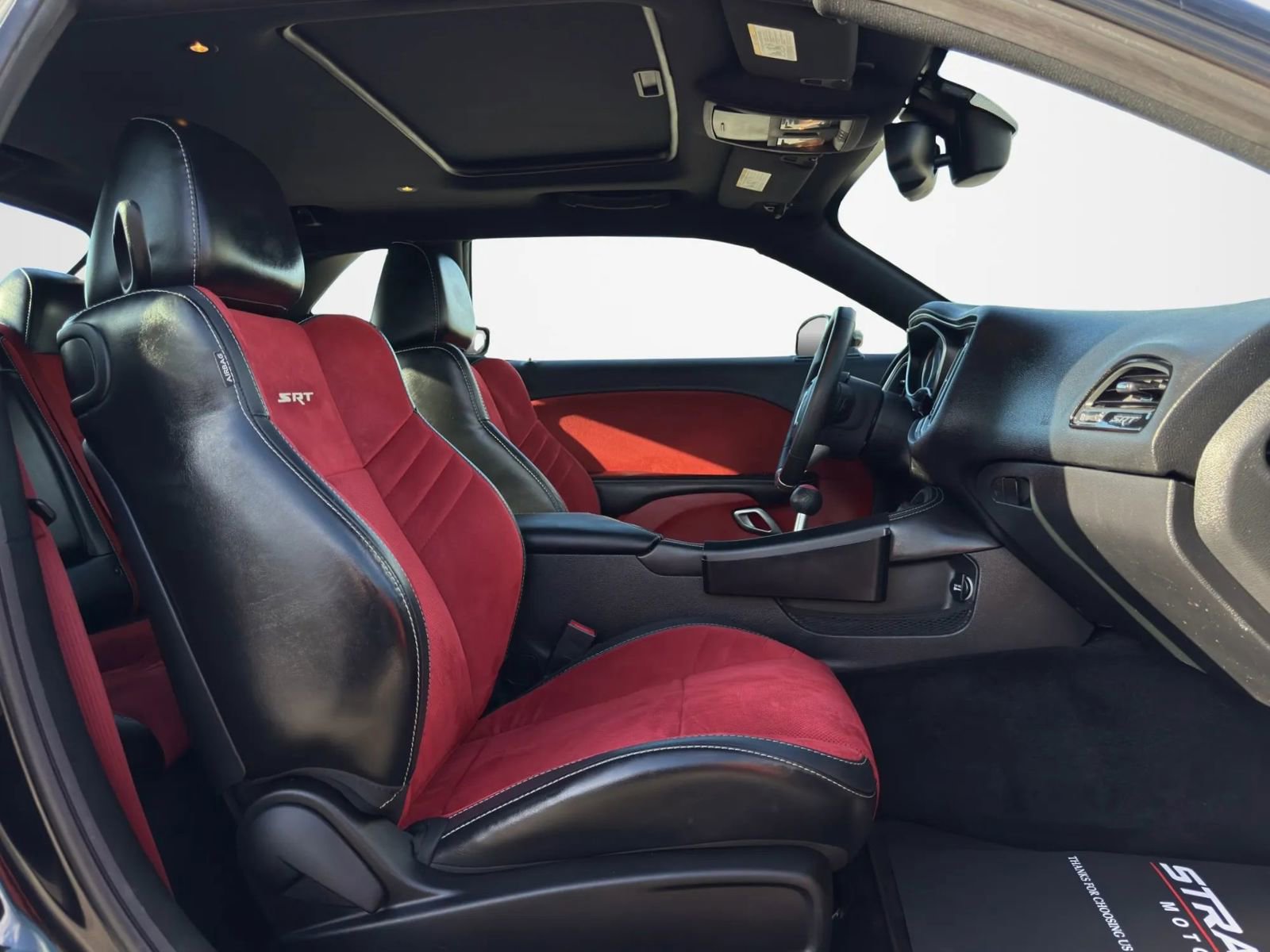 Used 2016 Dodge Challenger SRT w/ Technology Group image 20