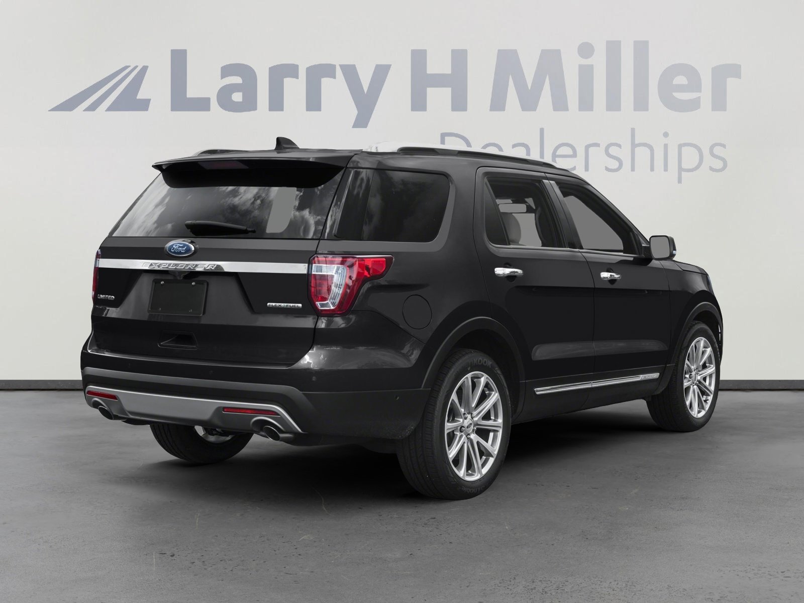 Used 2016 Ford Explorer Limited w/ Equipment Group 301A image 2
