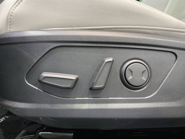 New 2025 Hyundai Tucson Limited image 14