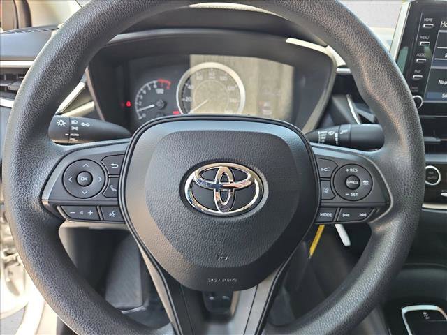 Used 2020 Toyota Corolla LE w/ Carpet Mat Package (TMS) FWD image 12
