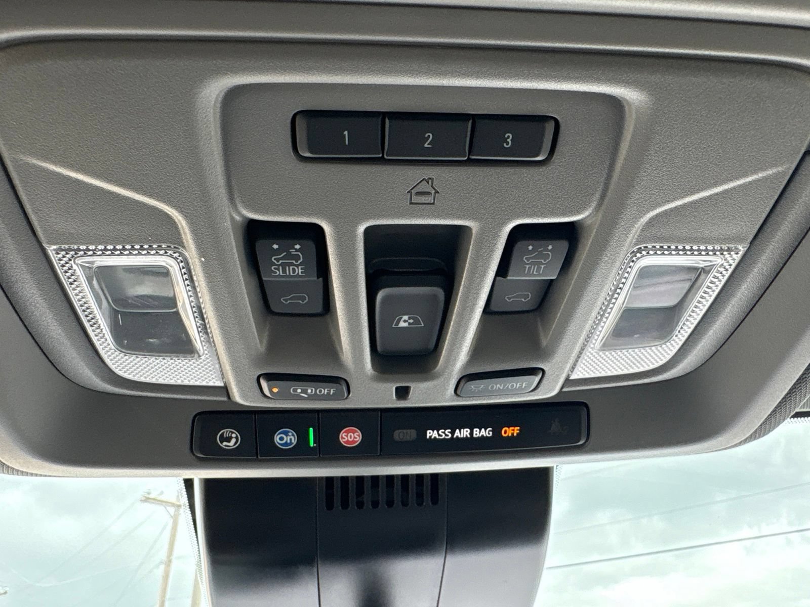Used 2024 GMC Sierra 1500 Denali w/ Denali Reserve Package AWD/4WD image 22
