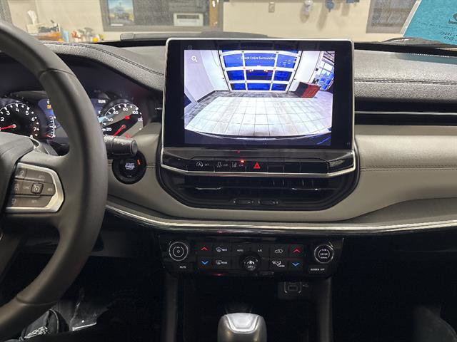 Used 2023 Jeep Compass Limited image 10