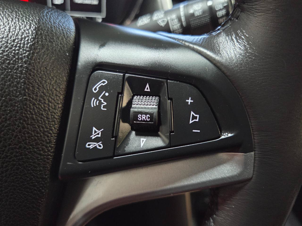 Used 2017 Chevrolet Trax LT w/ LT Convenience Package FWD image 32