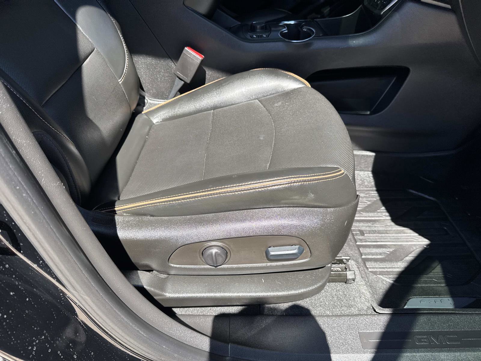 Used 2022 GMC Terrain AT4 w/ LPO, Floor Liner Package image 12