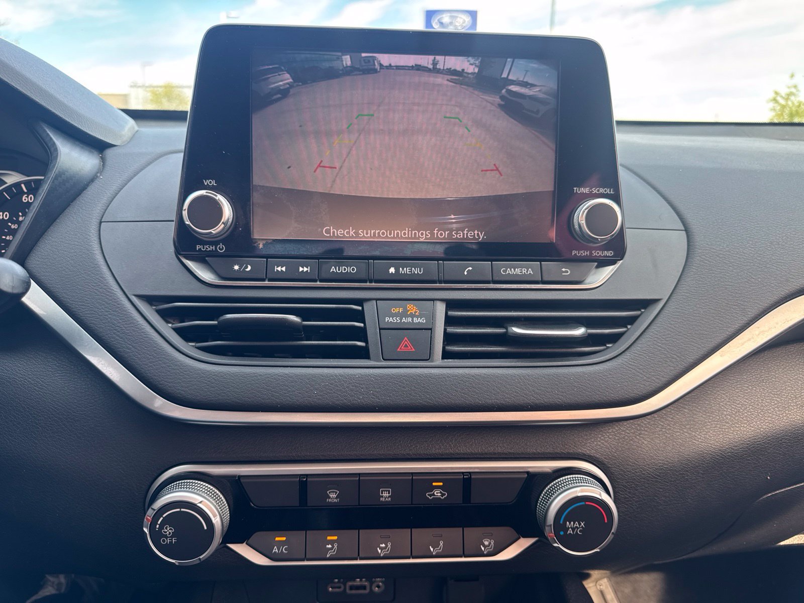 Used 2019 Nissan Altima 2.5 S FWD image 14