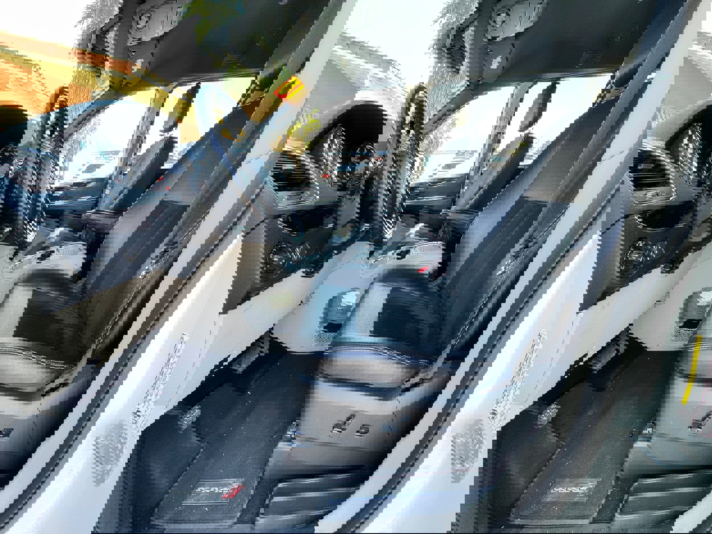 Used 2018 Dodge Grand Caravan SXT image 15