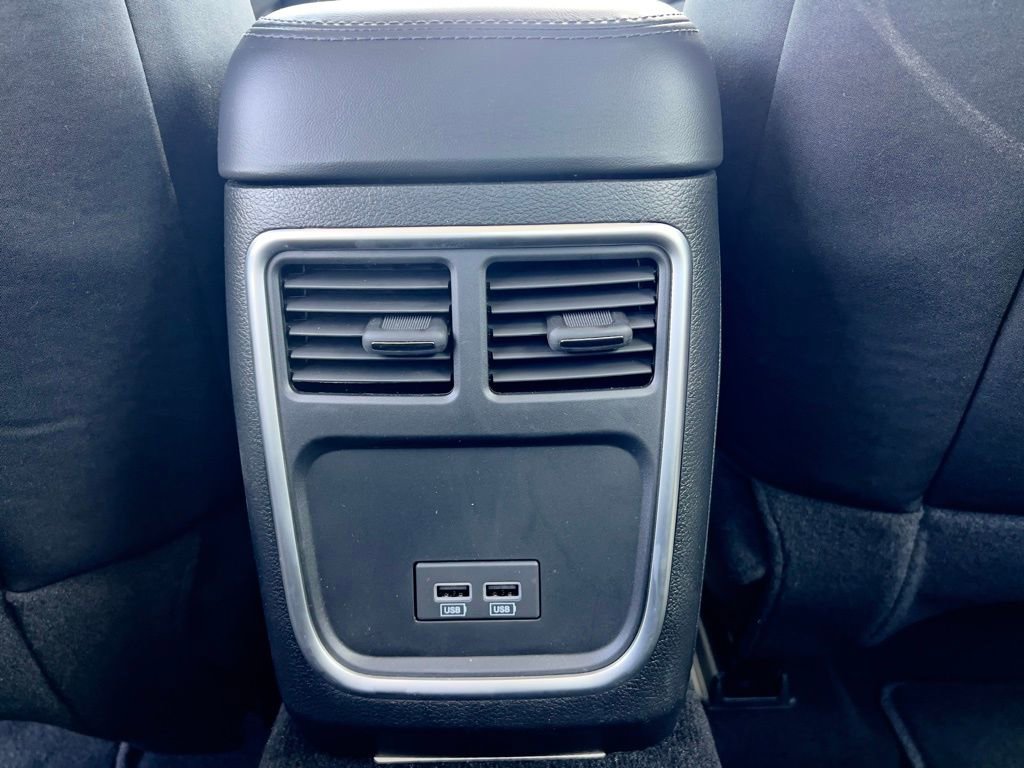 Used 2023 Chrysler 300 Touring w/ Safetytec Plus Group image 17