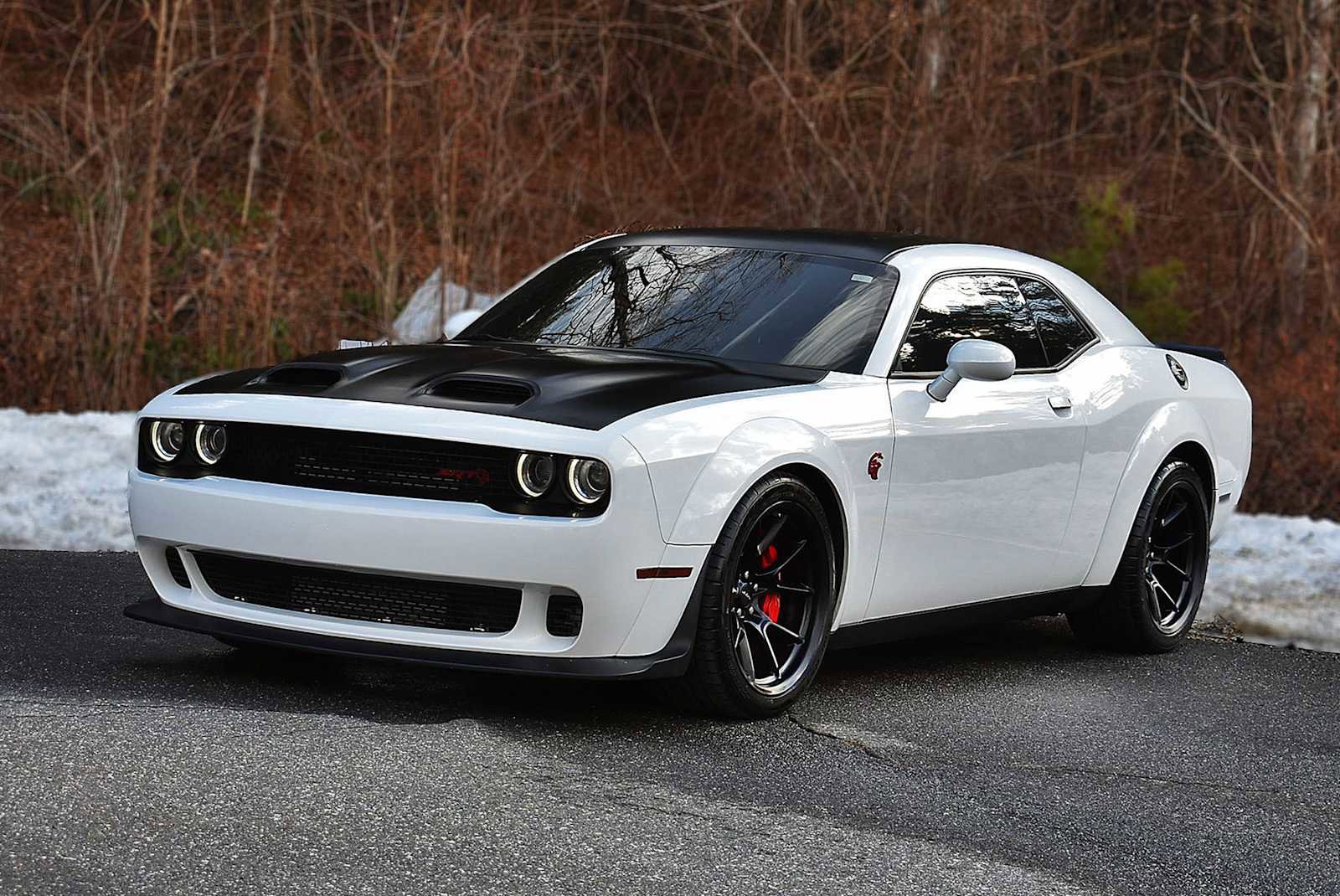 Used 2022 Dodge Challenger SRT Hellcat RWD image 11
