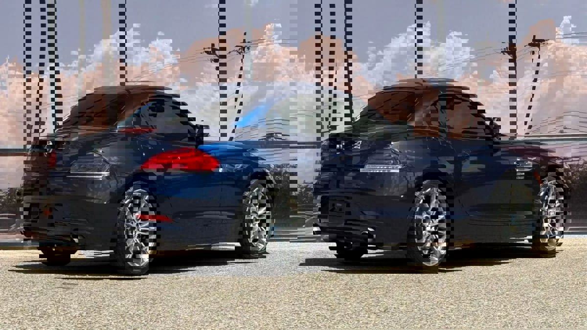 Used 2014 BMW Z4 sDrive35i RWD image 21