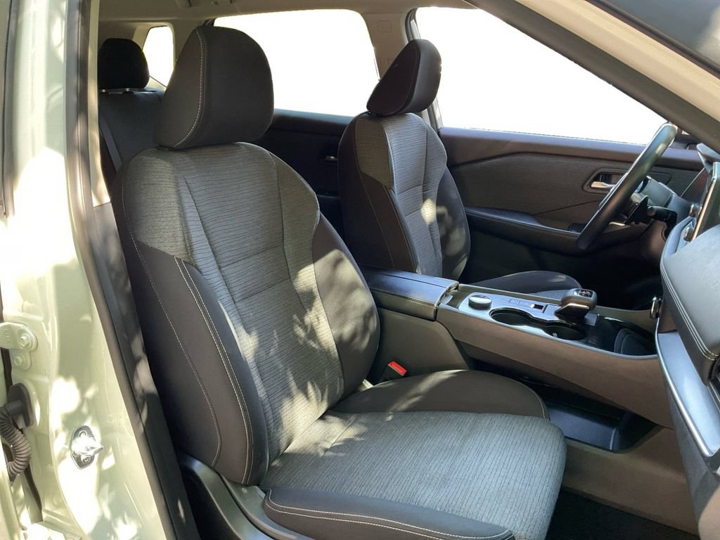 Used 2023 Nissan Rogue SV AWD/4WD image 27