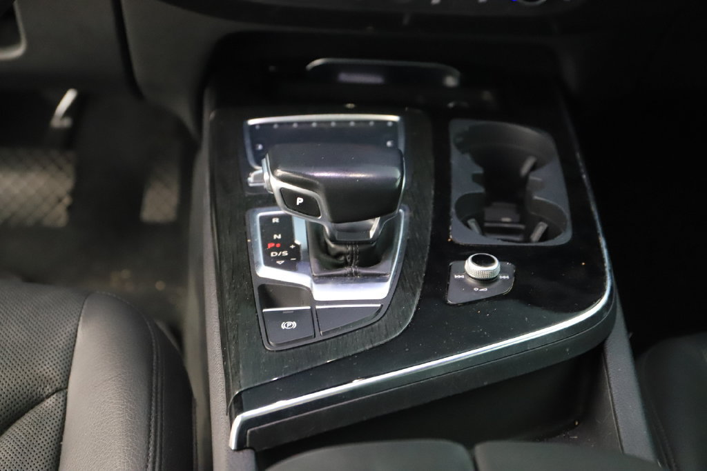 Used 2017 Audi Q7 3.0T Premium Plus AWD/4WD image 21