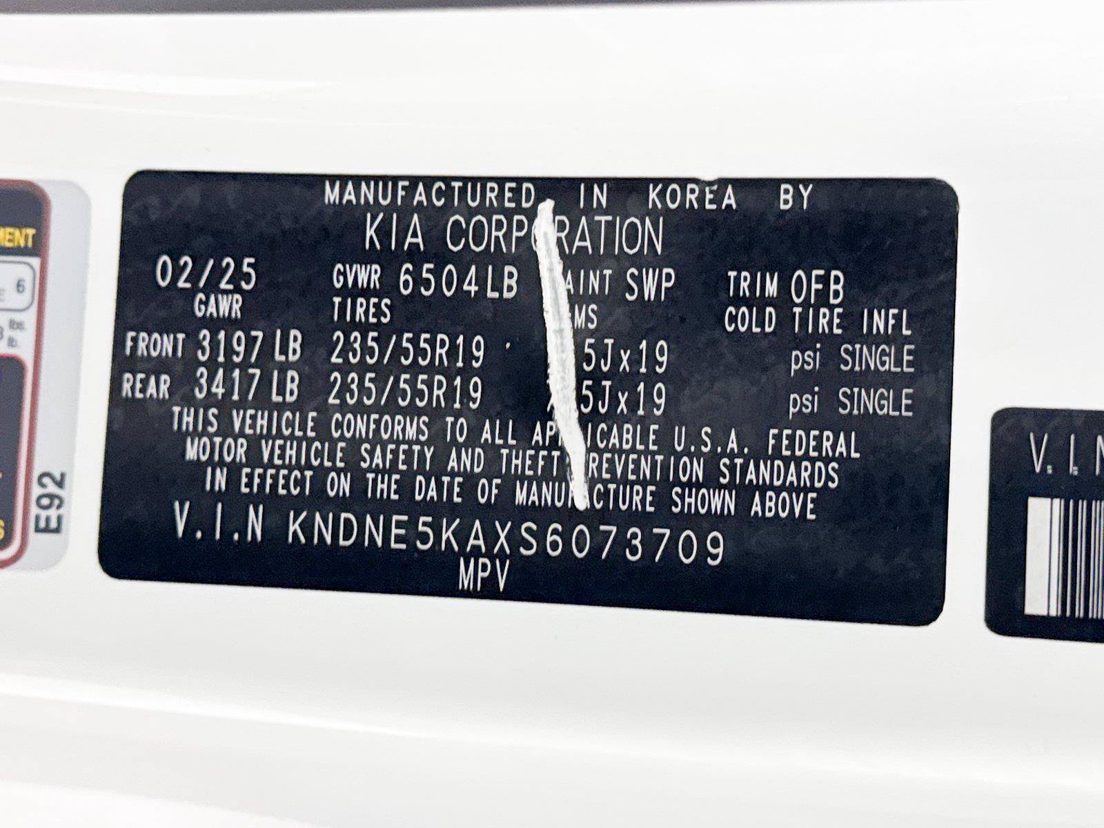 Certified 2025 Kia Carnival SX w/ SX Dark Edition Package FWD image 42