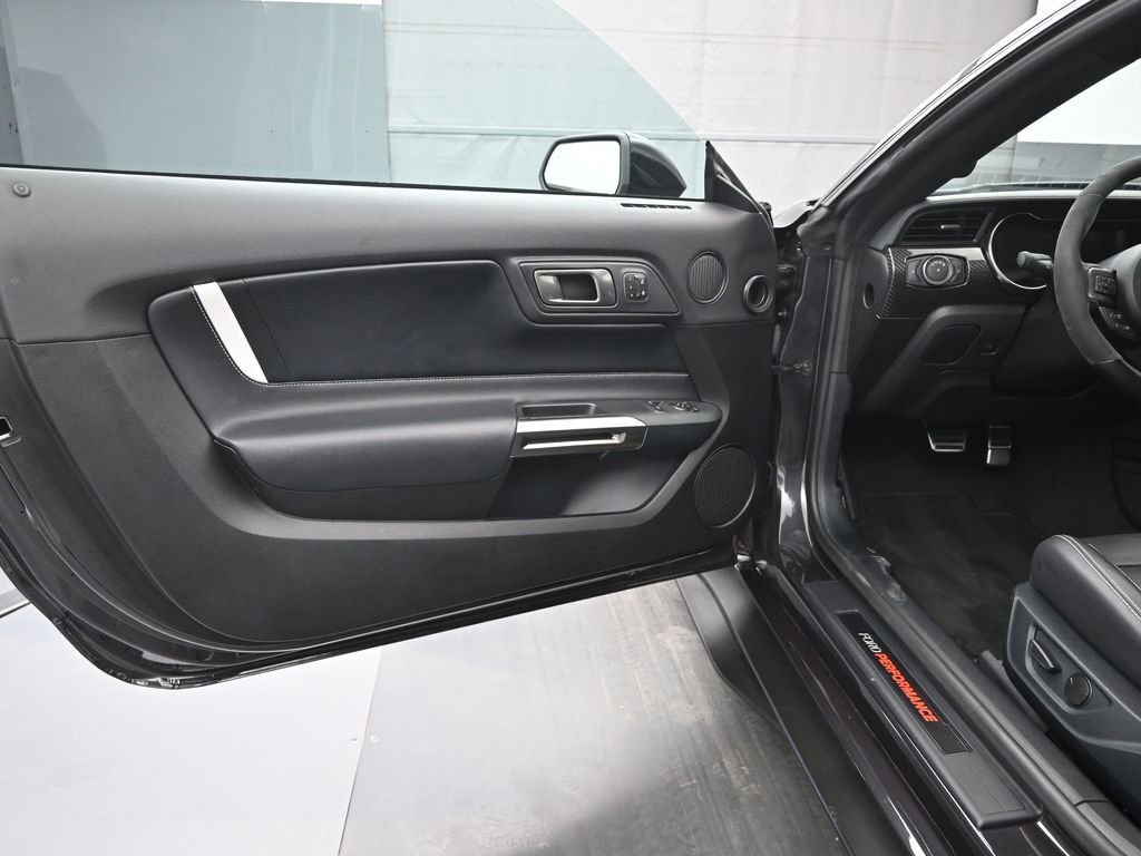 Certified 2022 Ford Mustang Shelby GT500 w/ Technology Package image 10