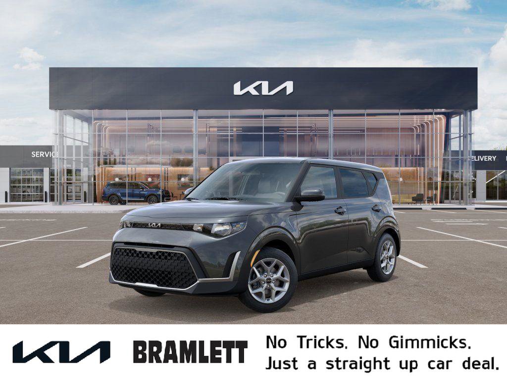 New 2025 Kia Soul LX