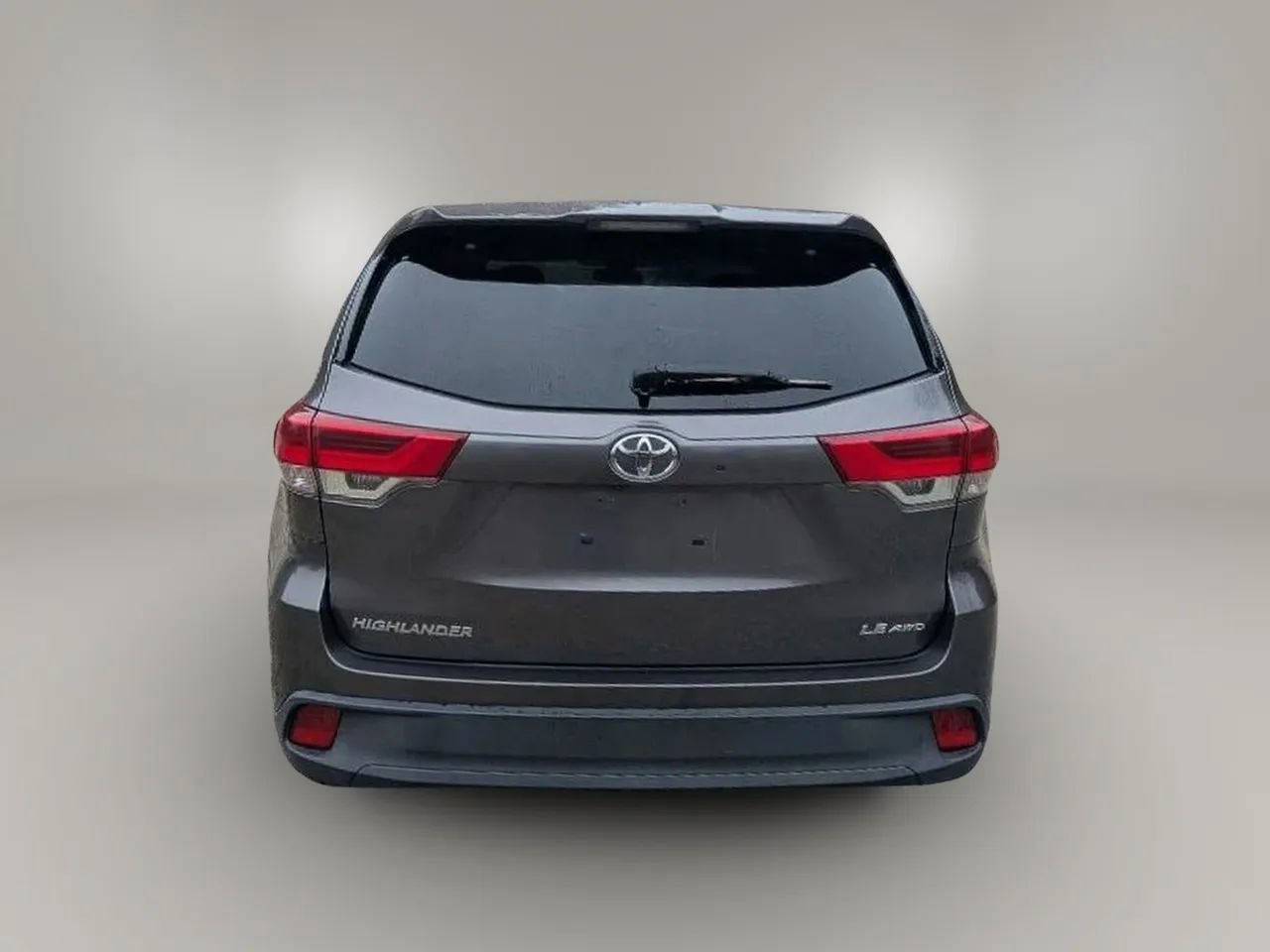 Used 2017 Toyota Highlander Plus AWD/4WD image 6