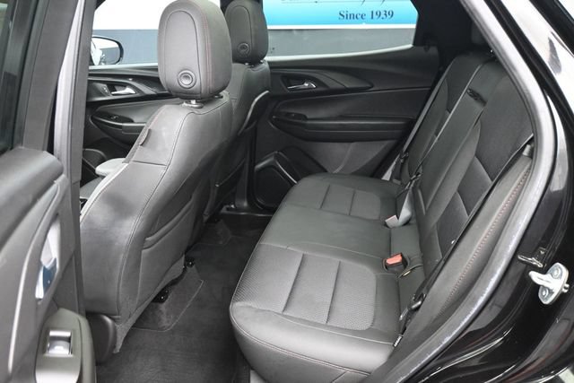 Used 2021 Chevrolet TrailBlazer RS w/ Sun and Liftgate Package FWD image 10