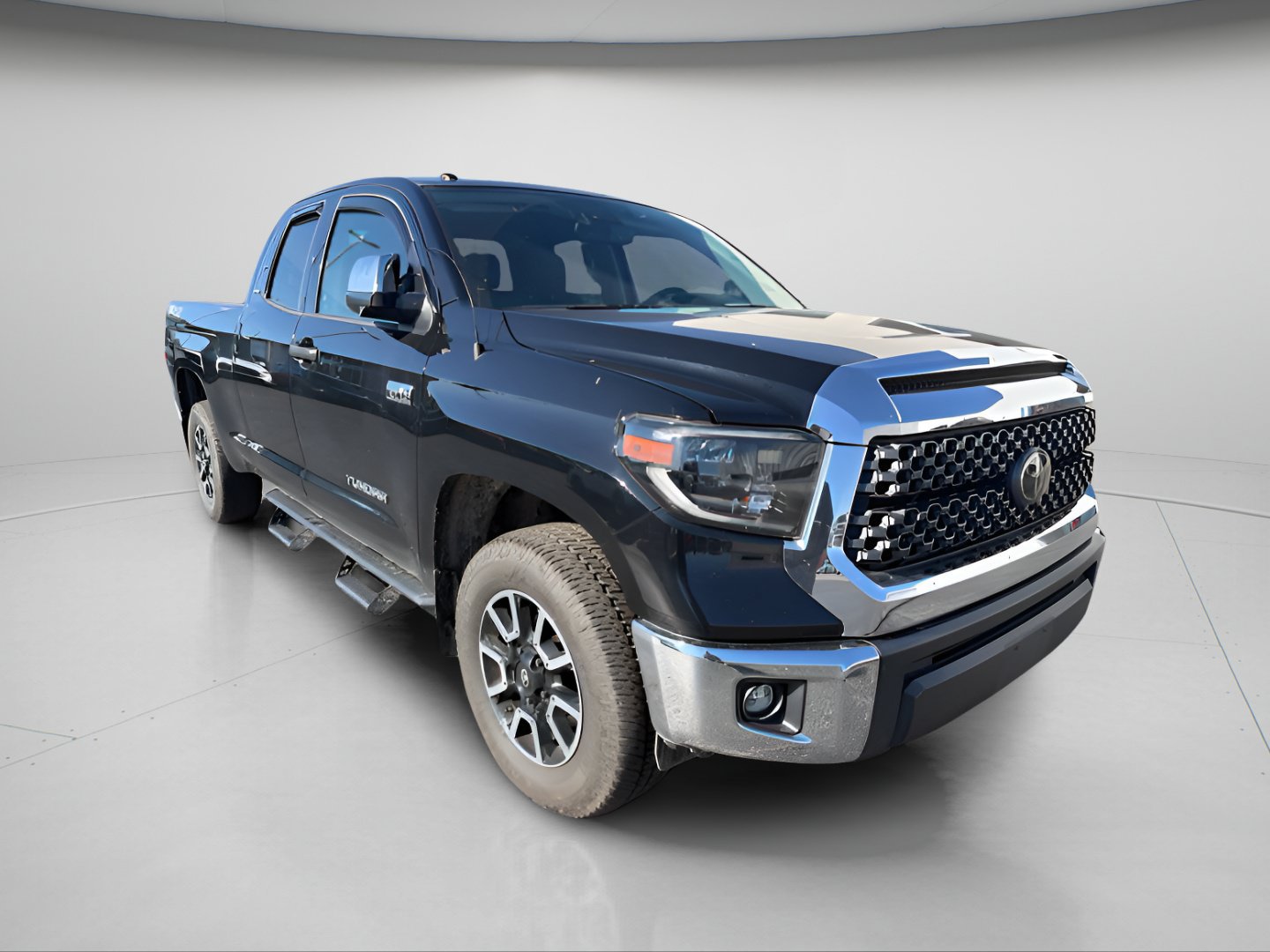 Used 2019 Toyota Tundra SR5 w/ TRD Off Road Package AWD/4WD image 5