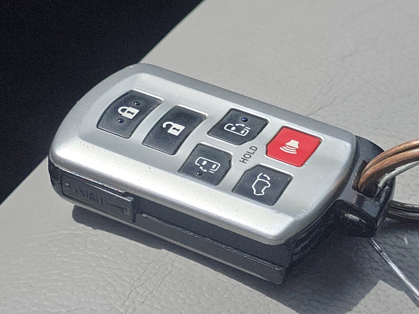 Used 2015 Toyota Sienna XLE Premium FWD image 36