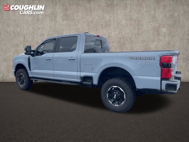 Used 2025 Ford F250 Lariat w/ Tremor Off-Road Package image 32