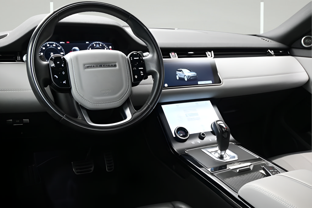 Used 2020 Land Rover Range Rover Evoque First Edition AWD/4WD image 7