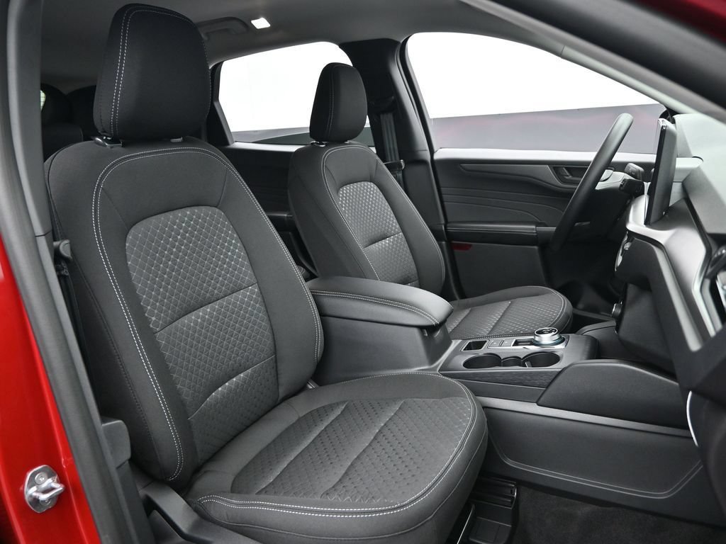 New 2025 Ford Escape Active w/ Tech Pack #1 AWD/4WD image 17