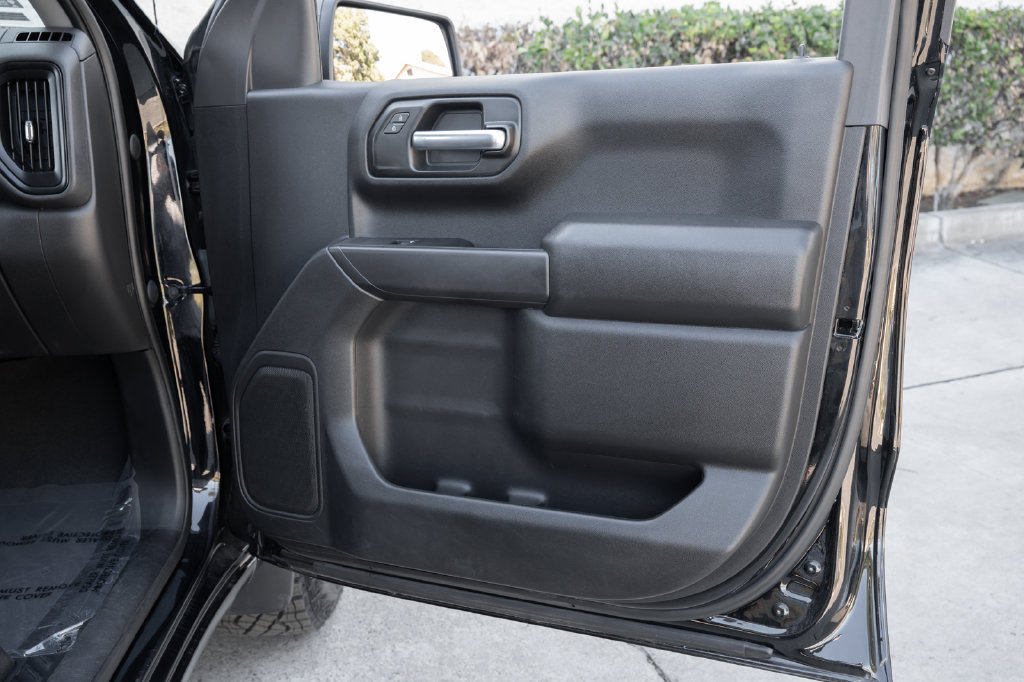 Used 2023 Chevrolet Silverado 1500 Custom Trail Boss w/ LPO, Dark Essentials Package AWD/4WD image 39