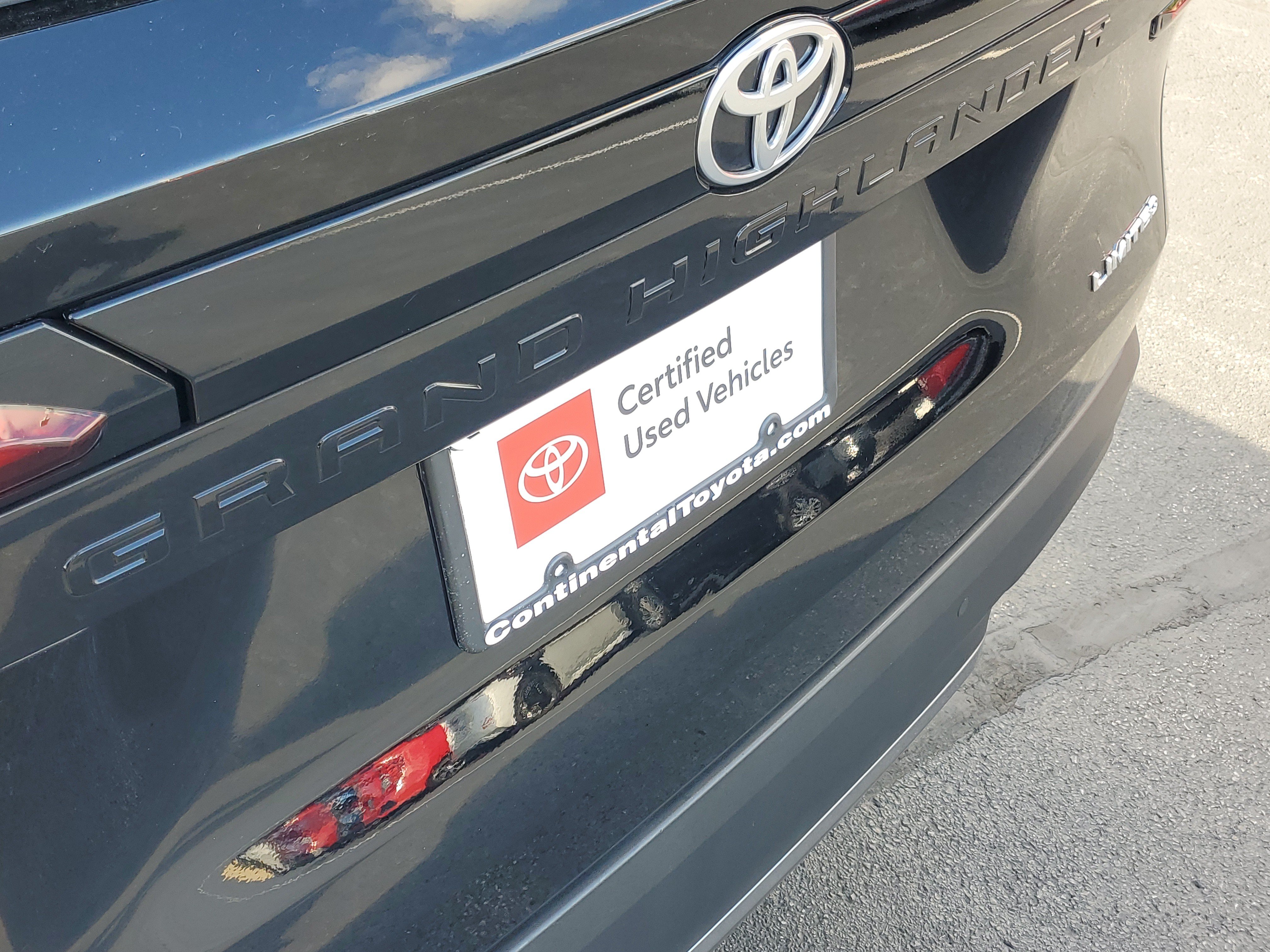 Certified 2025 Toyota Grand Highlander AWD Hybrid image 8