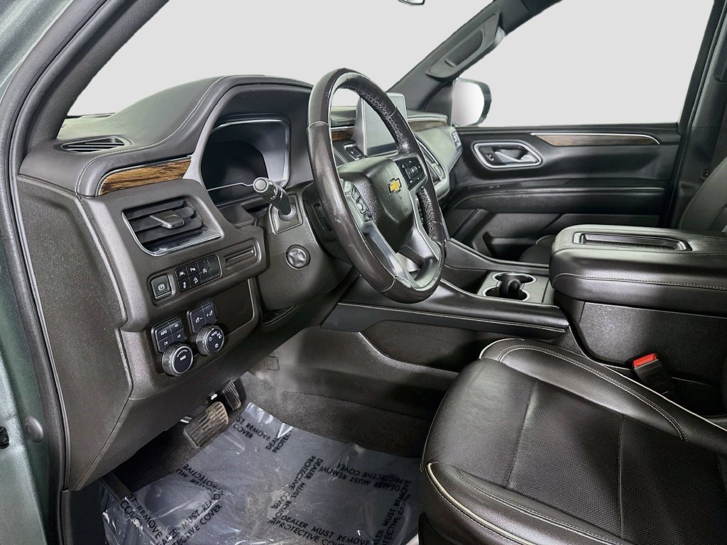 Used 2023 Chevrolet Suburban Premier AWD/4WD image 21