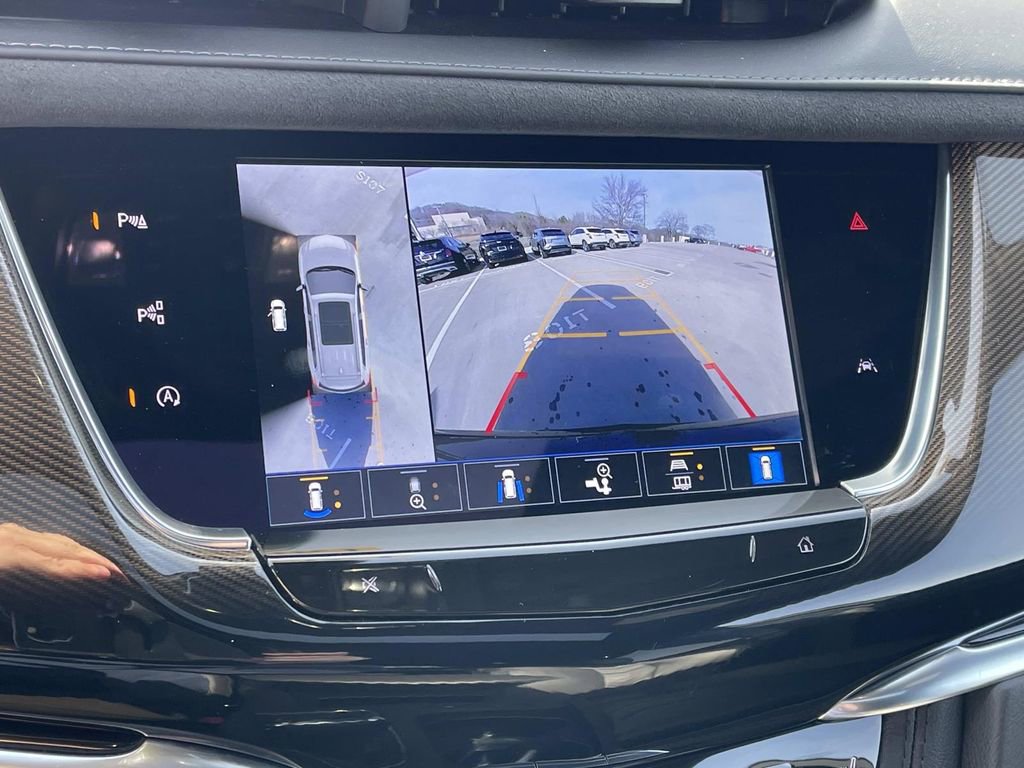 Certified 2025 Cadillac XT6 Premium Luxury w/ Platinum Package image 34