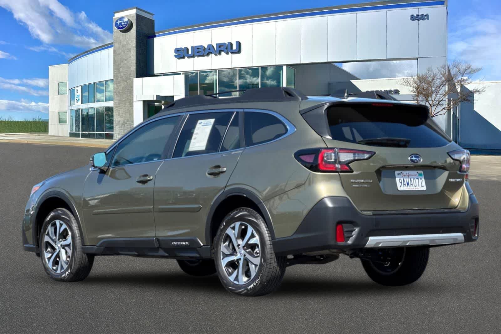 Used 2022 Subaru Outback Limited AWD/4WD image 8