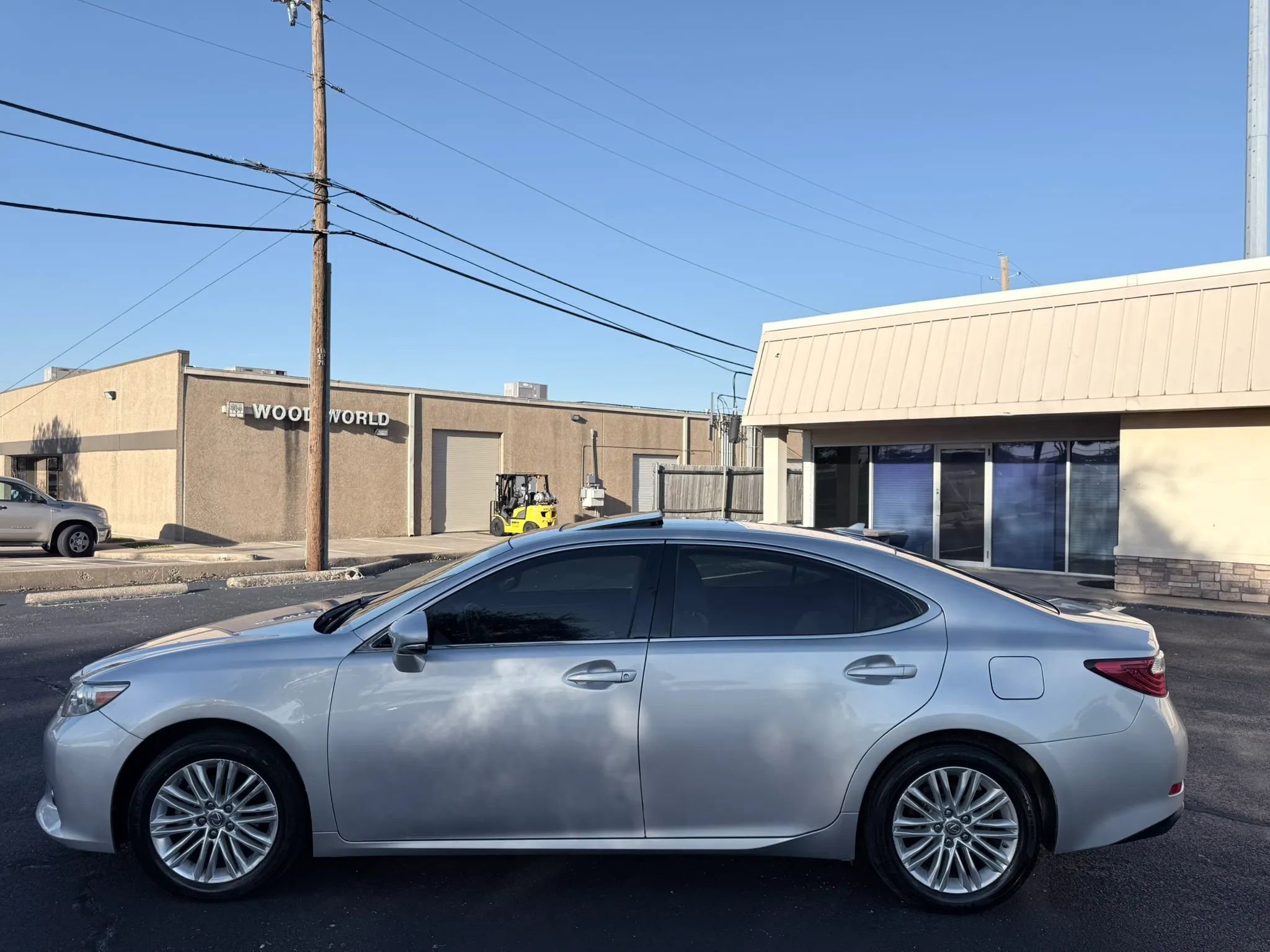 Used 2014 Lexus ES 350 ES 350 Sedan 4D w/ Luxury Package image 6