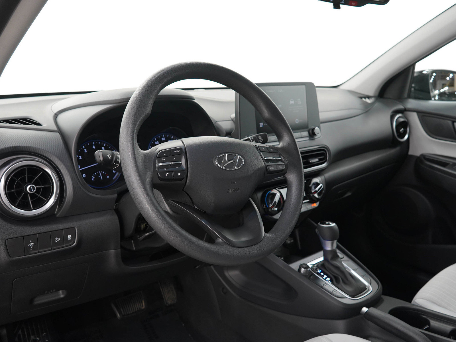 Used 2023 Hyundai Kona SEL w/ Cargo Package AWD/4WD image 24