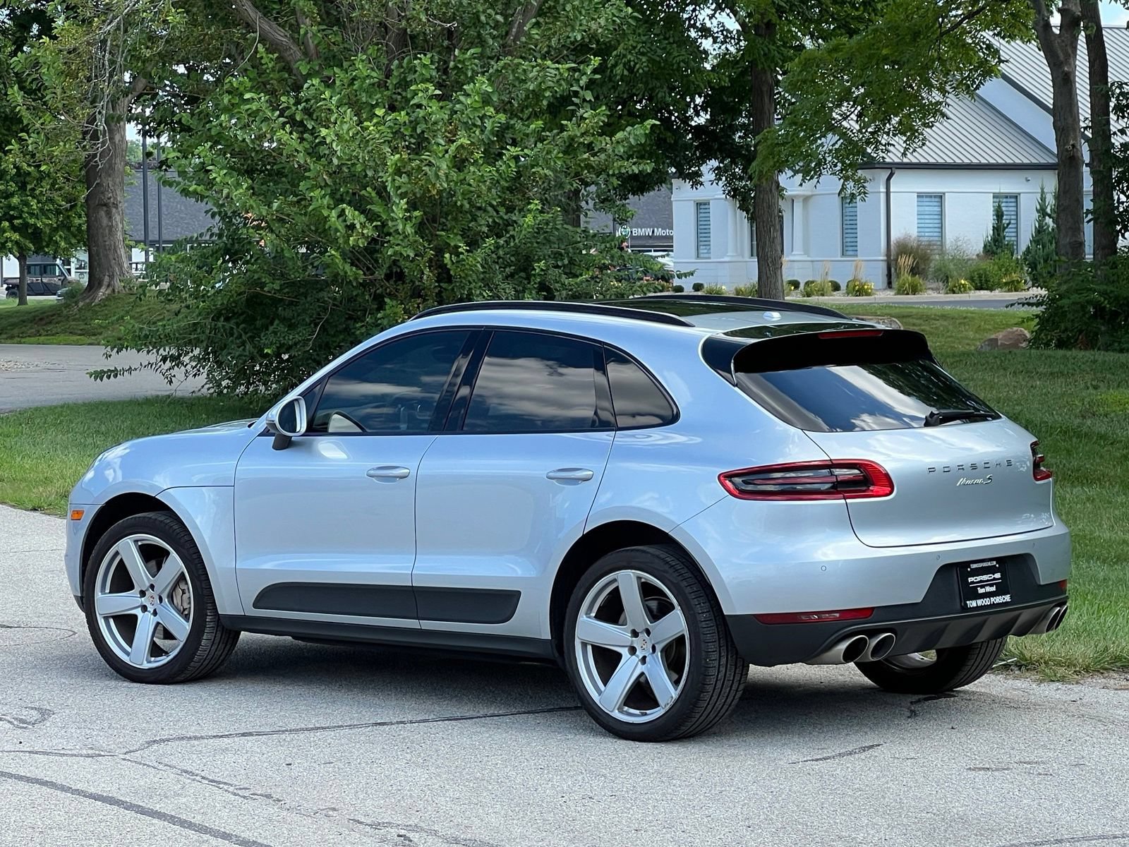Used 2016 Porsche Macan S AWD/4WD image 3