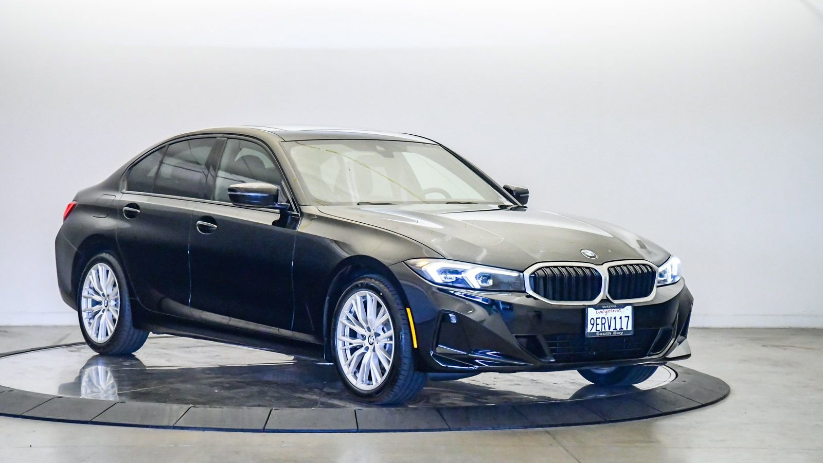 Certified 2023 BMW 330i Sedan w/ Driving Assistance Package image 6