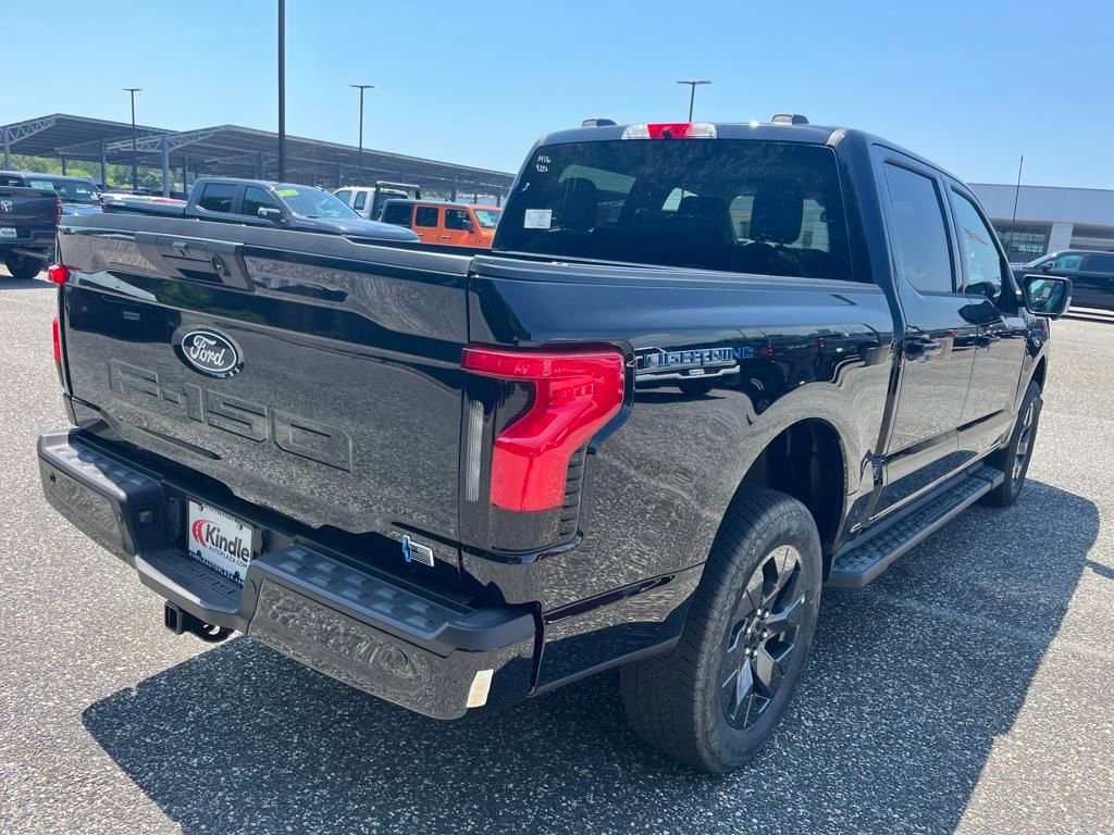 New 2025 Ford F150 Lightning Flash AWD/4WD image 25