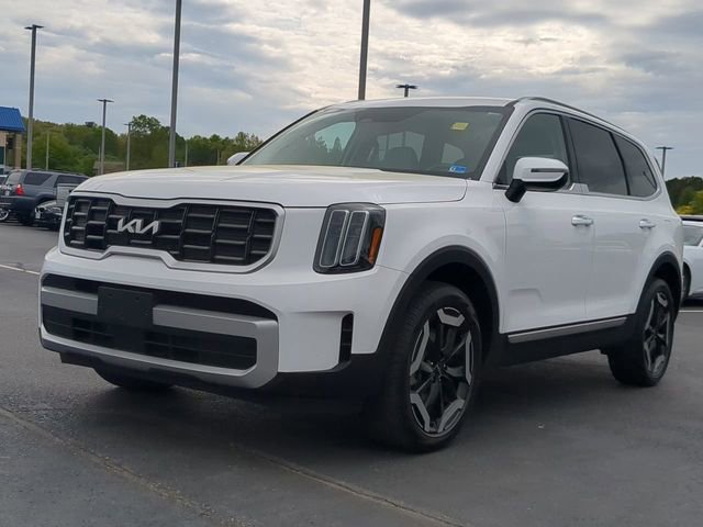 Used 2023 Kia Telluride S image 7