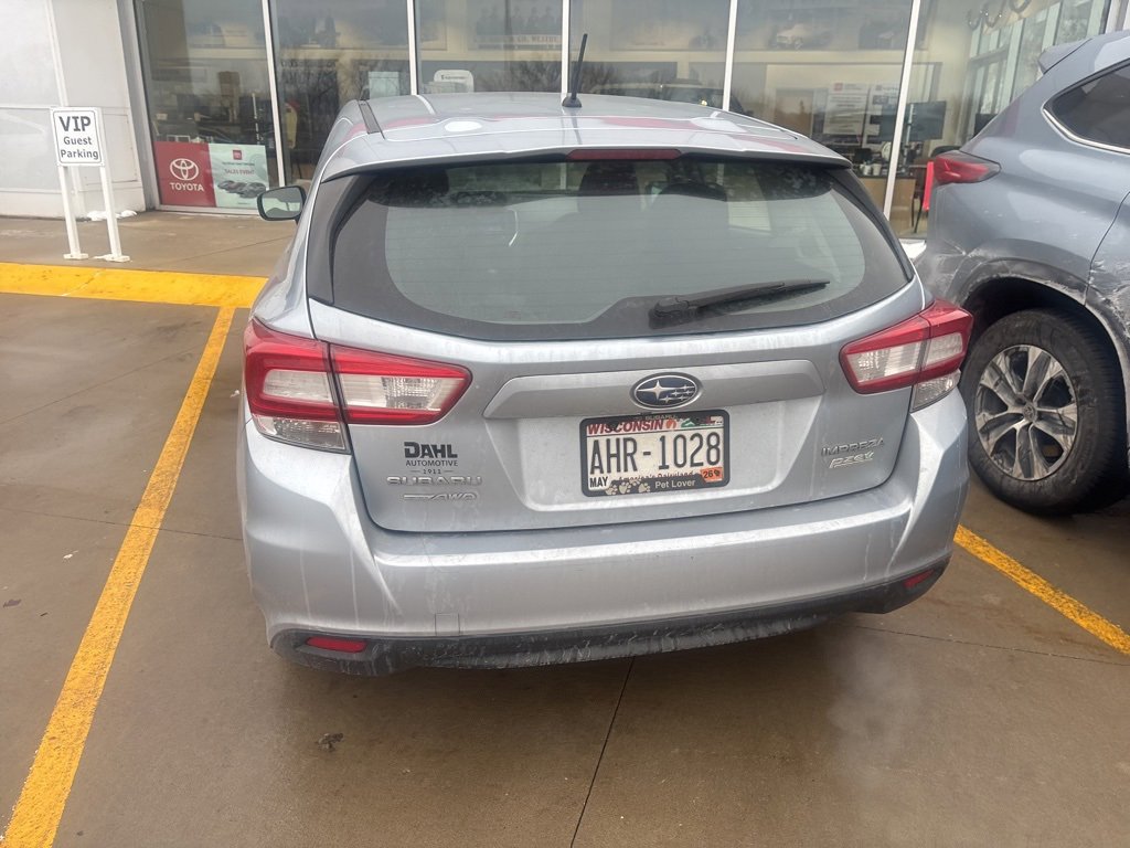 Used 2017 Subaru Impreza 2.0i image 10